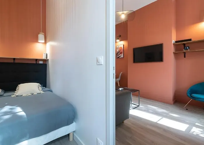 Let's- 2 And 1 - Sweet Voltaire リヨン